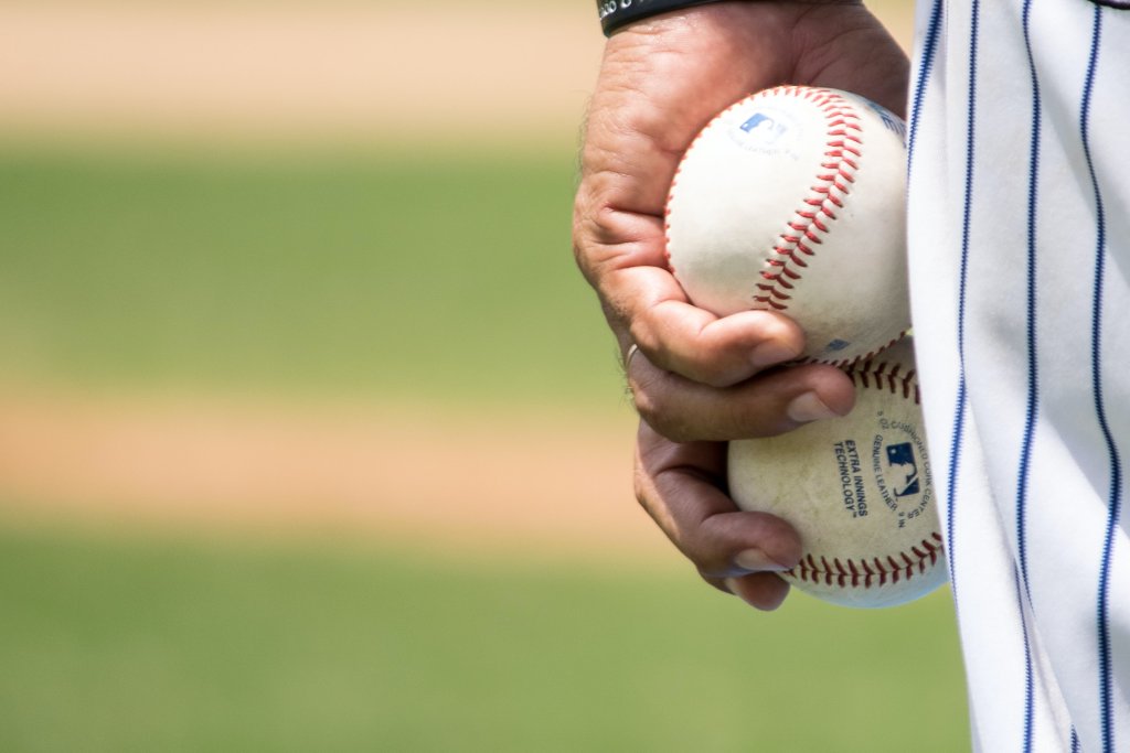 honkbal in hand