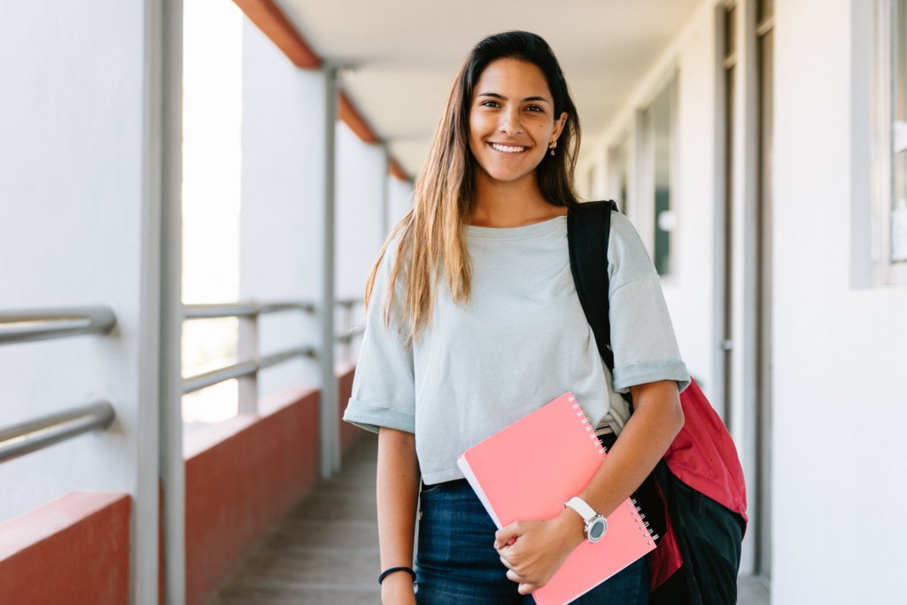 Sigra-student-lacht-